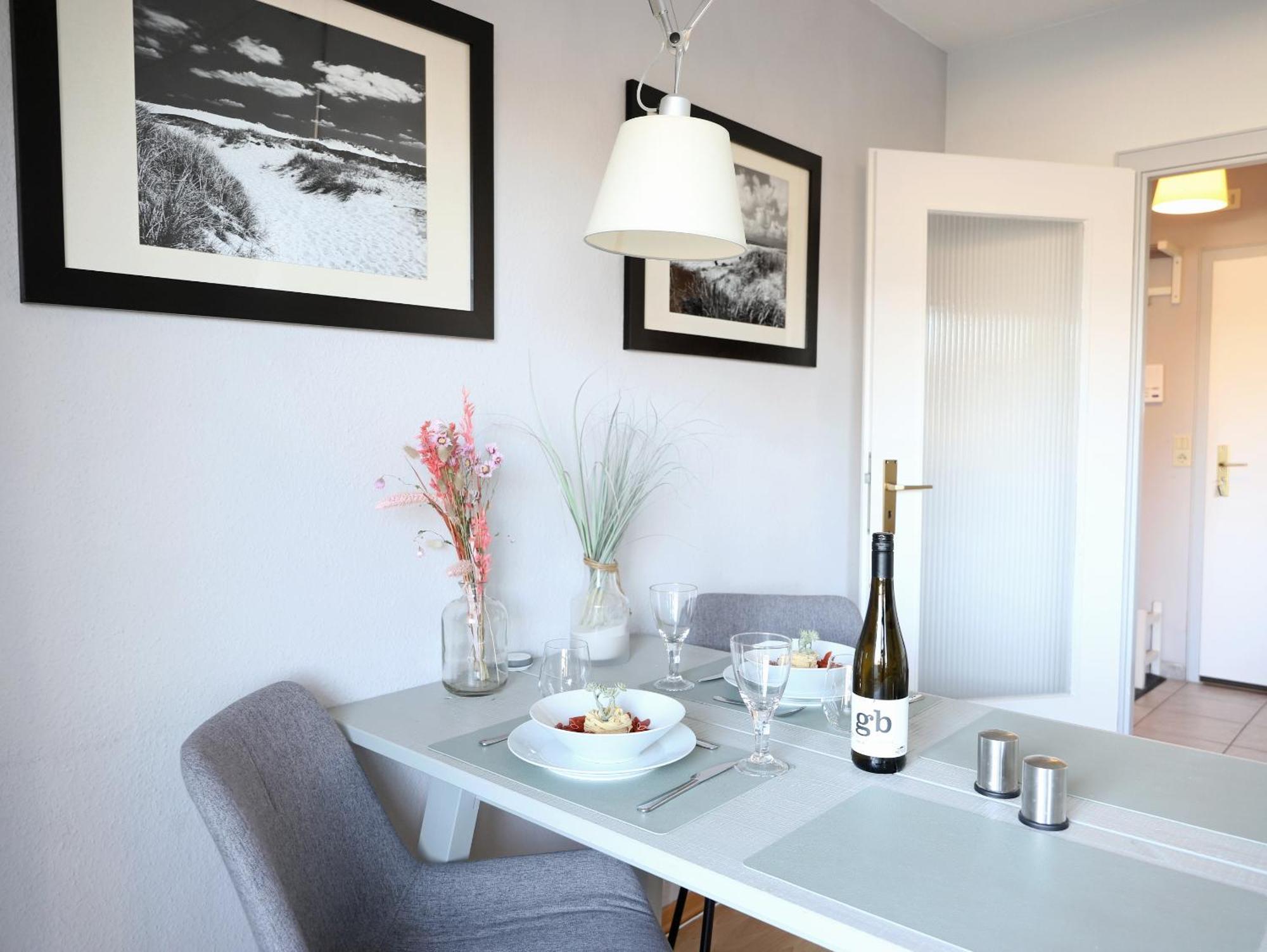 Modernes 2-Zimmer-Appartement mit Balkon. Westerland Exterior foto
